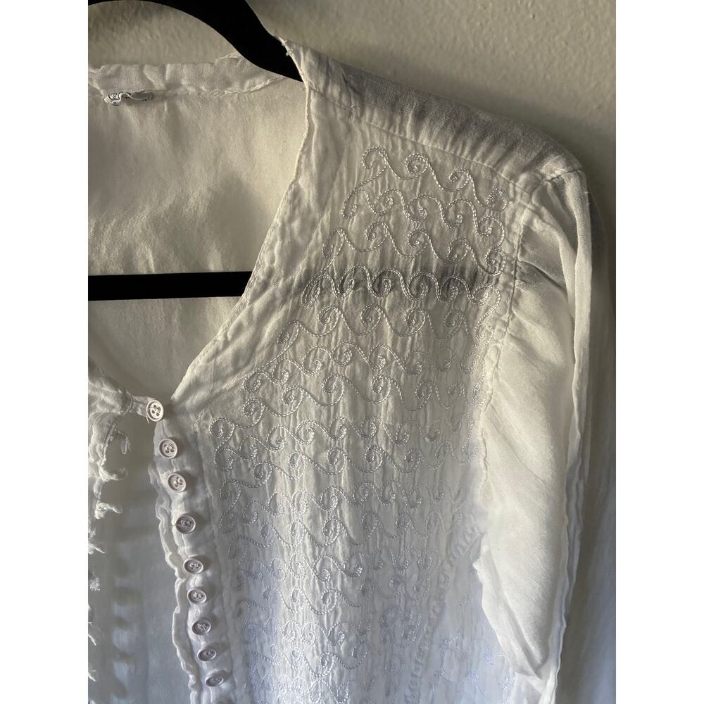 Vintage White Embroidered Rayon Blouse Womens M Boho Cottagecore Button Front - Picture 5 of 11